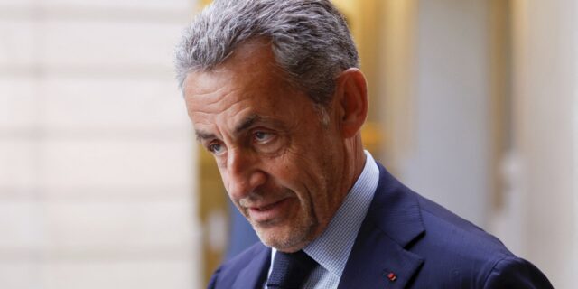 Γαλλία: Ο Σαρκοζί θα δικαστεί για παράνομη χρηματοδότηση της προεκλογικής εκστρατείας του