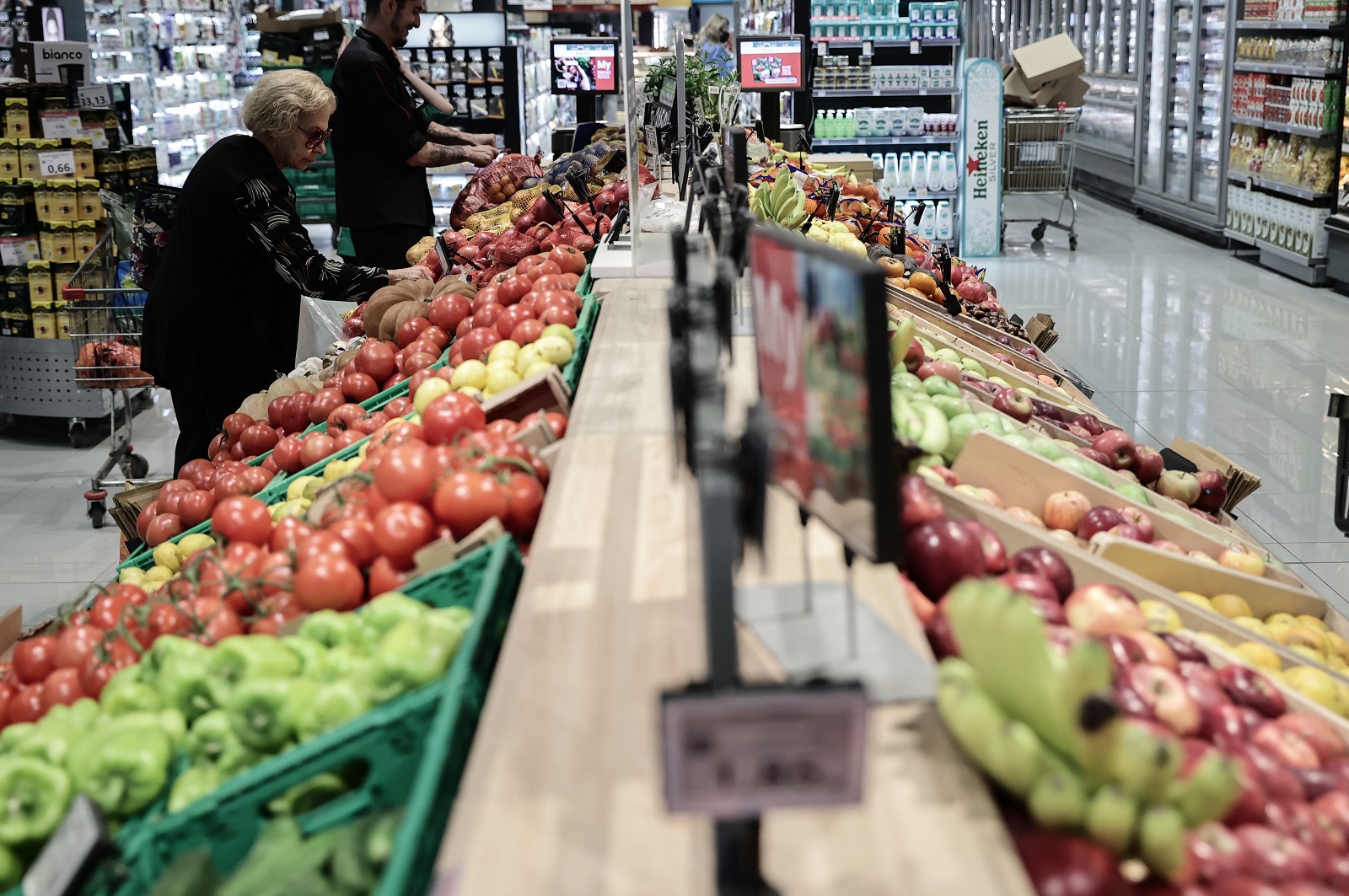 Θεσσαλία: Εντατικοποιούνται οι έλεγχοι στην αγορά – Αίτημα για εκπτώσεις στα σούπερ μάρκετ