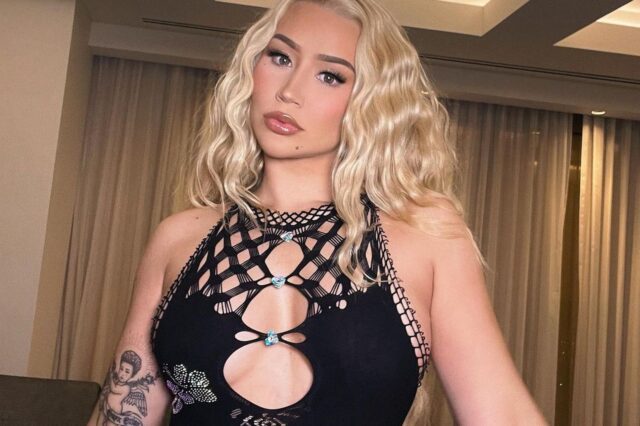 Iggy Azalea: Σκίστηκε το παντελόνι της σε συναυλία στη Σαουδική Αραβία και διακόπηκε το show