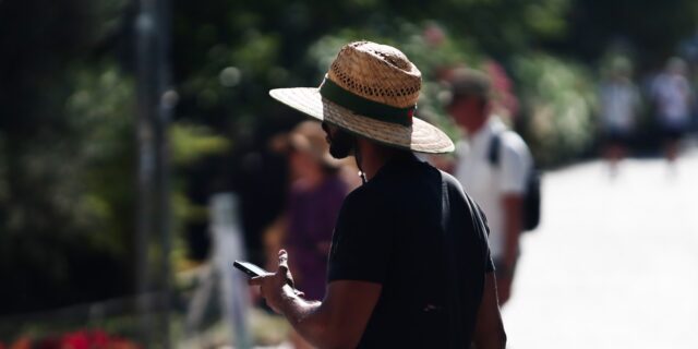 Οι Κύπριοι ξοδεύουν λιγότερα από όλους τους Ευρωπαίους στις διακοπές τους στην Ελλάδα