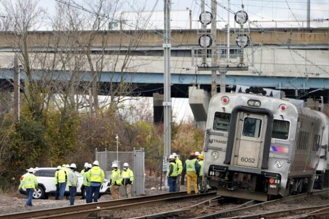 ΗΠΑ: Εκτροχιασμός τρένου σε προάστιο της Νέας Υόρκης – Τουλάχιστον επτά τραυματίες