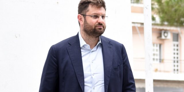 Ζαχαριάδης: Η πρώτη ανάρτηση μετά το “χρίσμα” του ΣΥΡΙΖΑ για τον δήμο Αθηναίων