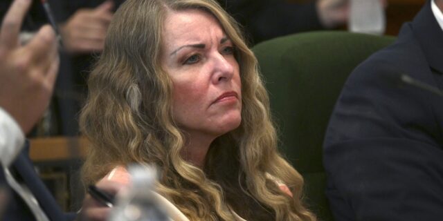 ΗΠΑ: Σε ισόβια κάθειρξη καταδικάστηκε 50χρονη για τους φόνους των δύο παιδιών της