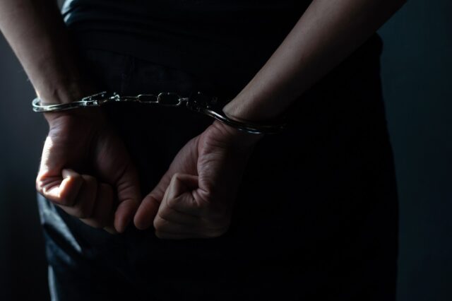 Μοναστηράκι: Σύλληψη ανήλικου αλλοδαπού που παρενόχλησε παρέα ανήλικων κοριτσιών