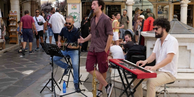 Το Διεθνές Φεστιβάλ Κέρκυρας είναι για 2η χρονιά γεγονός και μετατρέπει το πανέμορφο νησί του Ιονίου σε σημείο συνάντησης τεχνών και πολιτισμών