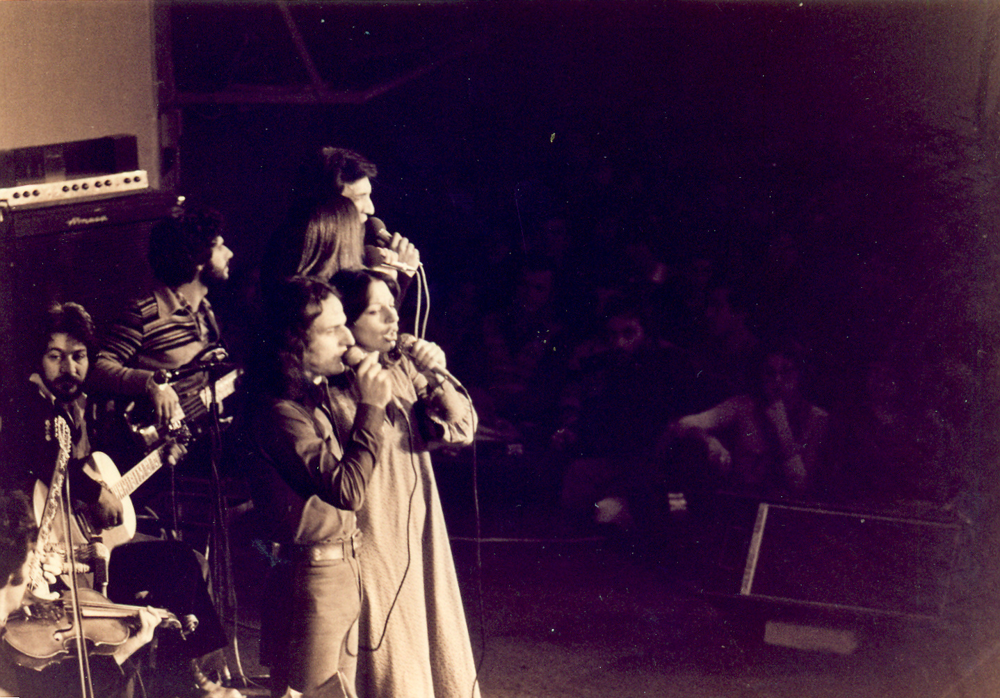 Συναυλία του Βασίλη Παπακωνσταντίνου με τη Χαρούλα Αλεξίου