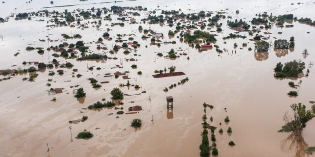 Ανατριχιαστική μαρτυρία κατοίκου Παλαμά Καρδίτσας: “Δεν ξέρω αν ηλικιωμένοι θα ζήσουν μέχρι το πρωί”