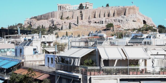 Τσουνάμι πλειστηριασμών φέρνει τα πάνω κάτω στην αγορά ακινήτων