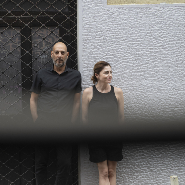Η σιωπή σε όλα τα σπίτια κρύβει την ενοχή μας