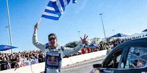 Red Bull Mad Mike Tour: Ένα παγκόσμιο drift icon έρχεται για το απόλυτο burnout στη Θεσσαλονίκη