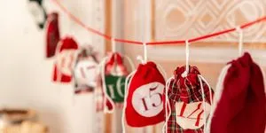Σε αυτό το advent calendar, κάθε παραθυράκι κρύβει και μια μοναδική προσφορά