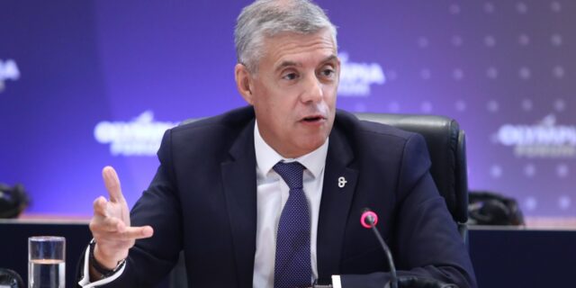 Κακοκαιρία: Η Θεσσαλία πνίγηκε και ο Αγοραστός σκέφτεται πότε θα γίνουν εκλογές