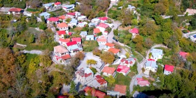 Χρύσω: Ένα υπέροχο “κρυμμένο” χωριό στα βουνά των Αγράφων