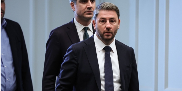 Ανδρουλάκης: Επισκέφτηκε την Παιδοογκολογική Κλινική του Ιπποκράτειου