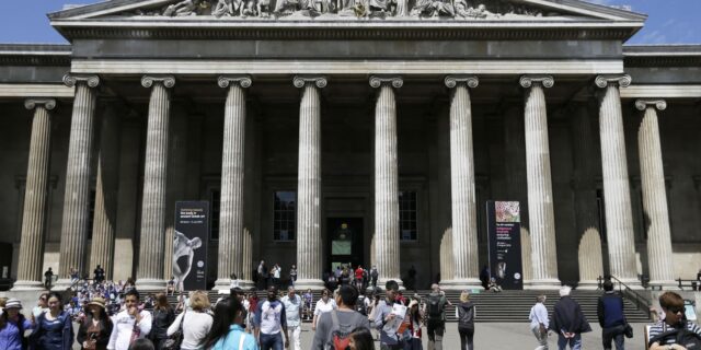 Βρετανικό Μουσείο: Διορίστηκε αναπληρωτής διευθυντής μετά το σκάνδαλο των κλεμμένων θησαυρών