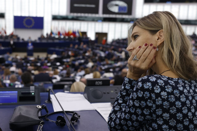 Εύα Καϊλή: Επέστρεψε στο Ευρωπαϊκό Κοινοβούλιο για πρώτη φορά μετά το Qatargate – Δείτε φωτογραφίες
