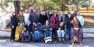 Η bwin και οι διαμένοντες της Στέγης «Φωτεινή» έκοψαν την πρωτοχρονιάτικη πίτα