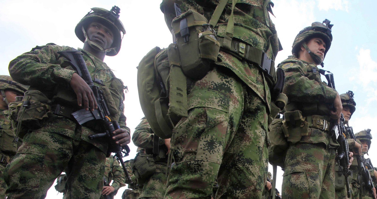 Κολομβία: Σε διαθεσιμότητα οι δέκα στρατιωτικοί που απείλησαν αμάχους