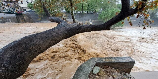 Κακοκαιρία: Μήνυμα εκκένωσης δύο περιοχών στη Φθιώτιδα