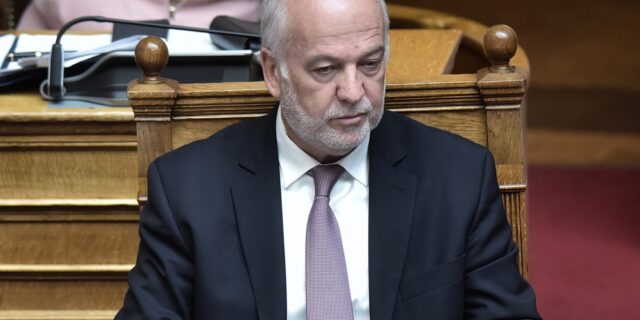 ΠΑΣΟΚ: Νέο σκάνδαλο εν όψει στο υπουργείο Δικαιοσύνης