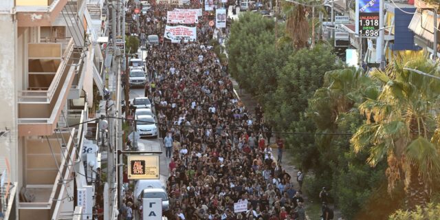 Παύλος Φύσσας: Μαζική συμμετοχή στο αντιφασιστικό συλλαλητήριο για τα 10 χρόνια από τη δολοφονία του