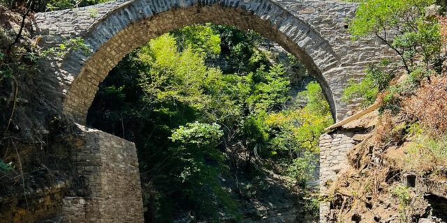 Διασώθηκε η ιστορική γέφυρα της Μεγαλόχαρης Αρτας