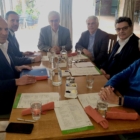 Συνάντηση του Γιώργου Γεραπετρίτη με τους ιδρυτές της HIAS