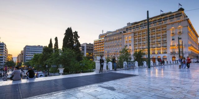 Αθηναϊκά ξενοδοχεία: Σημαντική αύξηση σε έσοδα και τιμές τον Ιούλιο παρά τη στασιμότητα στις πληρότητες