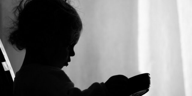 UNICEF: Πάνω από 330 εκατομμύρια παιδιά σε κατάσταση ακραίας φτώχειας