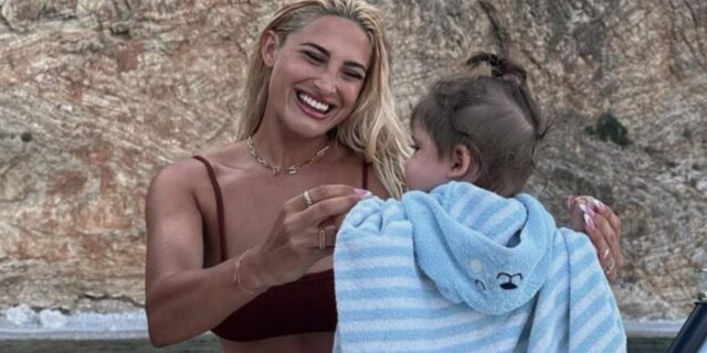 Ξέσπασε η Τούνη: Καλεσμένη διέρρευσε το προσκλητήριο της βάφτισης του γιου της