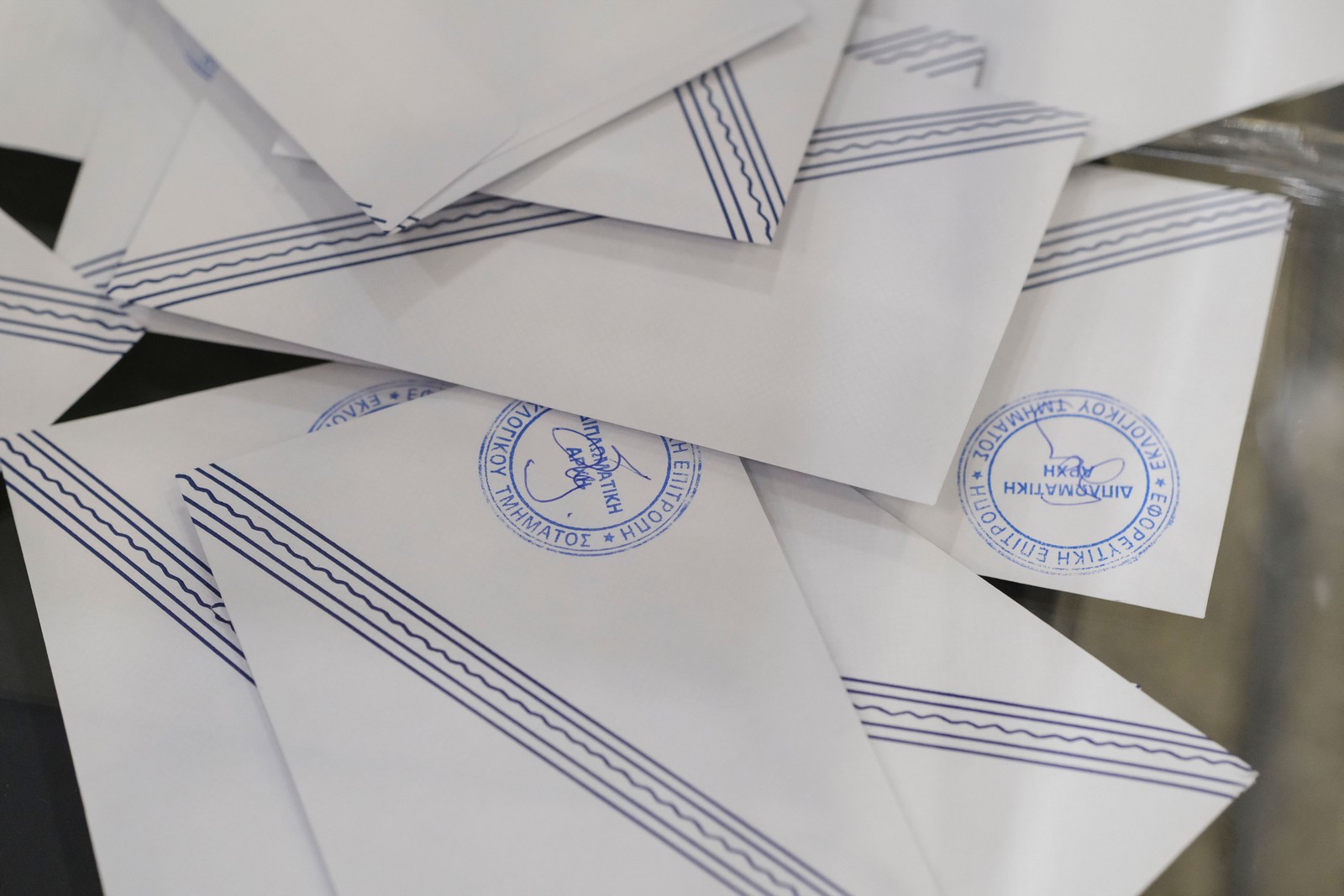 Δημοσκόπηση: Δεν πείθουν τα μέτρα της ΔΕΘ – Προβάδισμα ΝΔ, ενισχύεται η ΕΛΑΣ