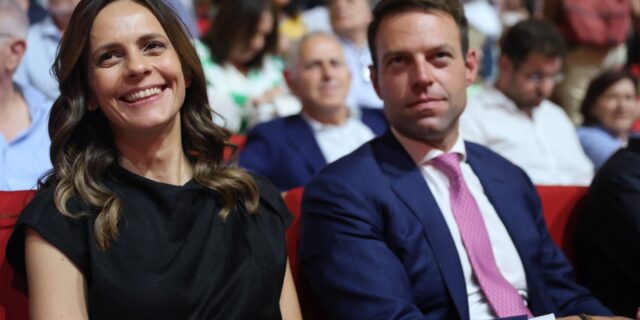 O Κασσελάκης αρνείται debate με την Αχτσιόγλου, επικαλούμενος… Τσακαλώτο