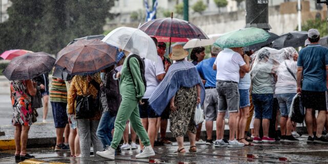 Κακοκαιρία: Επικίνδυνα φαινόμενα πλήττουν τη χώρα