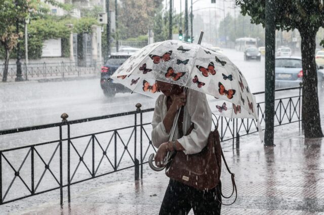 Ποιος έδωσε πρώτος γυναικεία ονόματα στους κυκλώνες – Η ονοματοδοσία των μετεωρολογικών συστημάτων