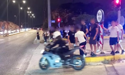 Παραλιακή: Έφοδος της Τροχαίας για κόντρες – 12 συλλήψεις και βεβαίωση 368 παραβάσεων