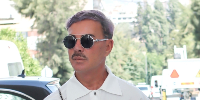 Ο Λάκης Γαβαλάς