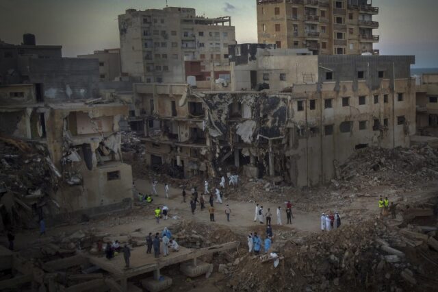 Λιβύη: Κύμα 7 μέτρων “εξαφάνισε” την πόλη Ντέρνα – “Οι θάνατοι θα μπορούσαν να είχαν αποφευχθεί” λέει ο ΟΗΕ