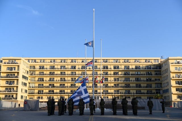 Τελετή απόδοσης τιμών στους θανόντες στρατιωτικούς στη Λιβύη