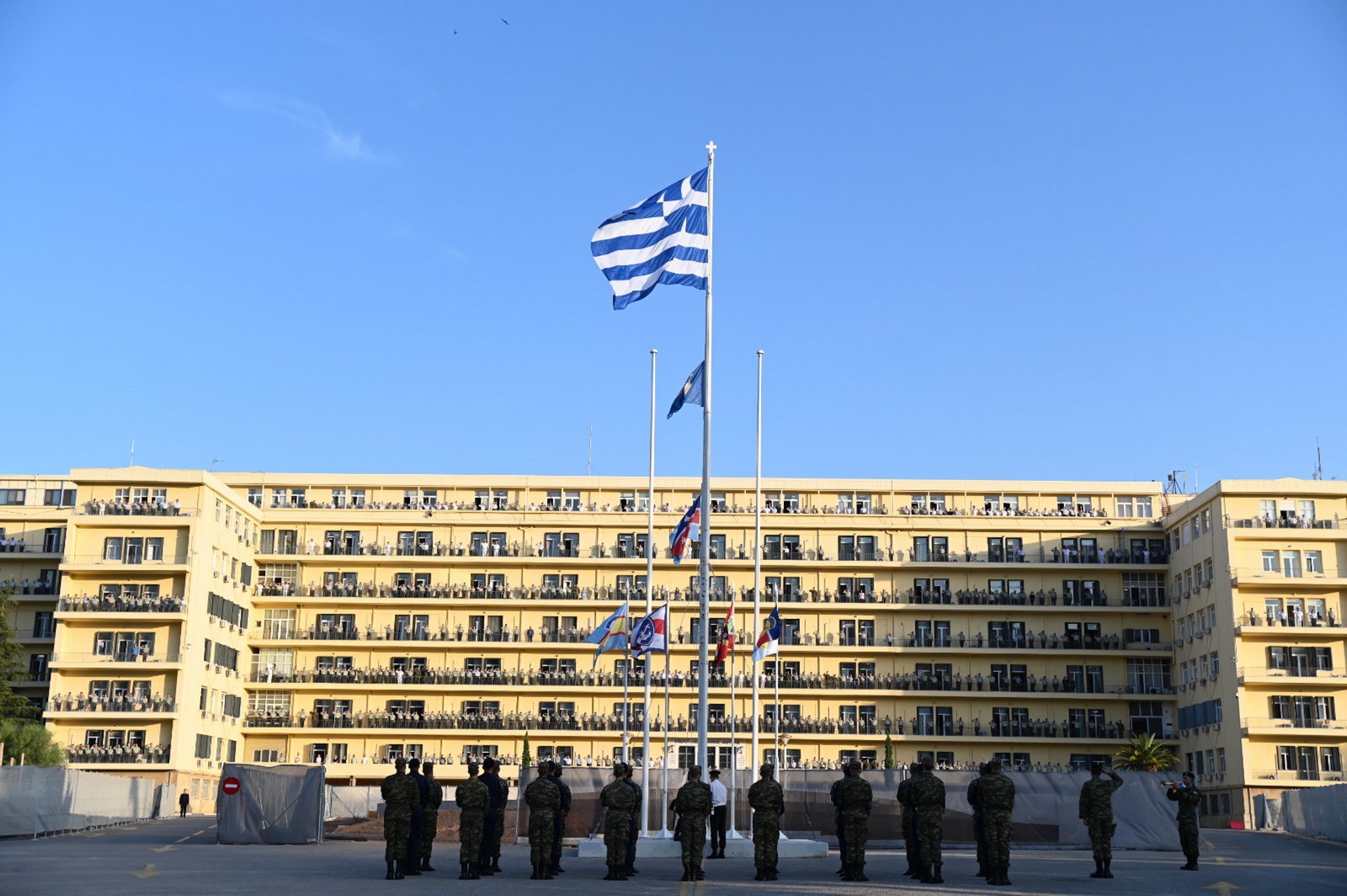 Τελετή απόδοσης τιμών στους θανόντες στρατιωτικούς στη Λιβύη