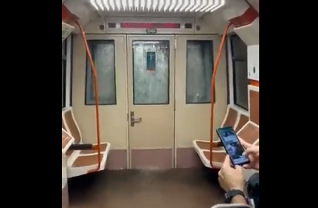 Ισπανία: Πλημμύρισε συρμός του μετρό στη Μαδρίτη λόγω της κακοκαιρίας – Βίντεο