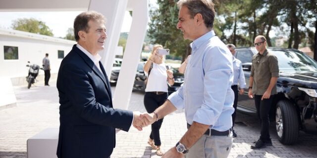 Επίσκεψη Μητσοτάκη στο νοσοκομείο Παπανικολάου της Θεσσαλονίκης