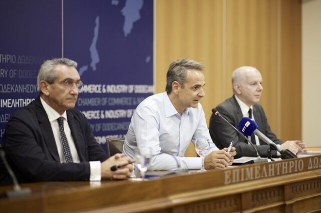 Μητσοτάκης από Ρόδο: “Στόχος είναι να αποκατασταθεί το συντομότερο η ζημιά στο φυσικό περιβάλλον”