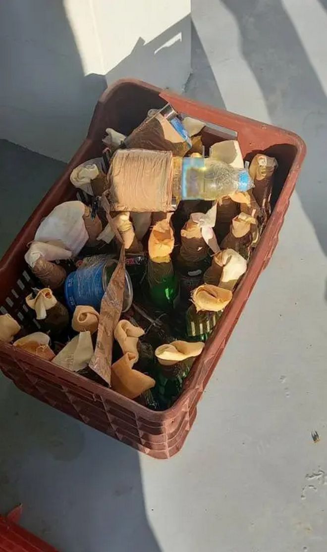 Εντοπίστηκαν δεκάδες μολότοφ και εκρηκτικοί μηχανισμοί σε ΚΑΠΗ στον Ασπρόπυργο