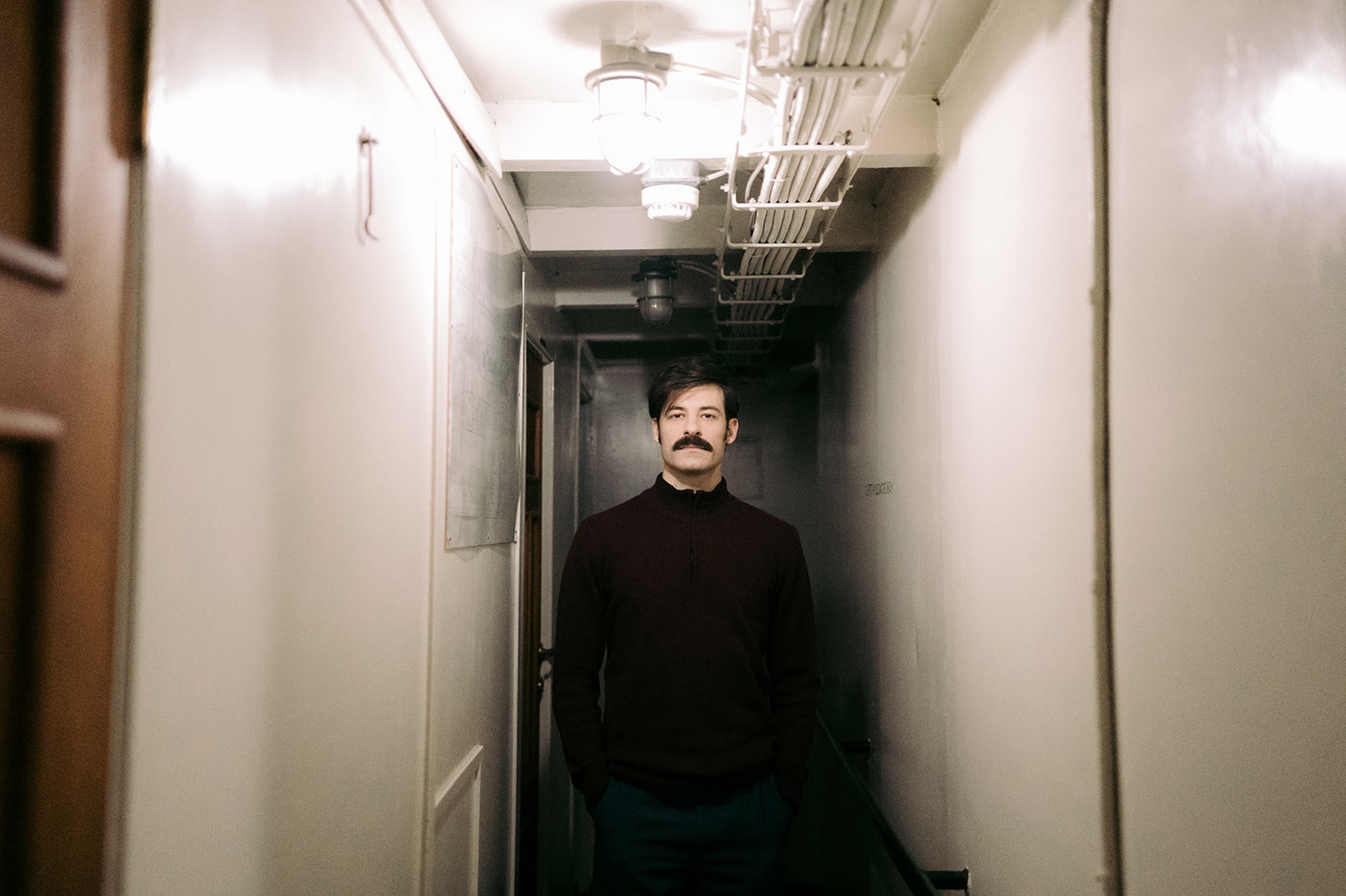 Backstage φωτογραφία από τη νέα σειρά "Το Ναυάγιο" του MEGA