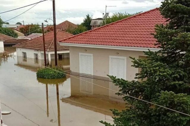 Απεγνωσμένη έκκληση για βοήθεια από τον Παλαμά Καρδίτσας: “Το 2023 πεθαίνουμε στα σπίτια μας”