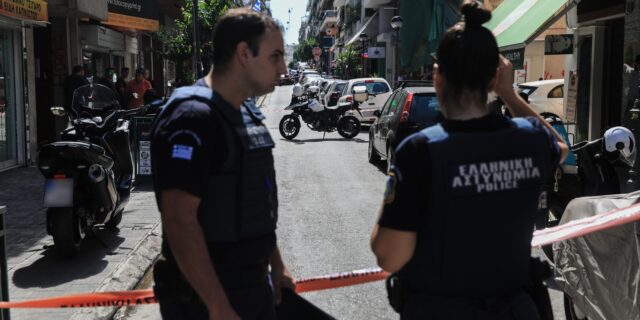 Πειραιάς: Στον ανακριτή ο 68χρονος που σκότωσε τον 39χρονο για το πάρκινγκ