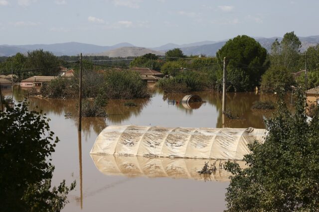 Πλημμύρες στη Θεσσαλία: Στους 17 αυξήθηκαν οι νεκροί – Ένας αγνοούμενος
