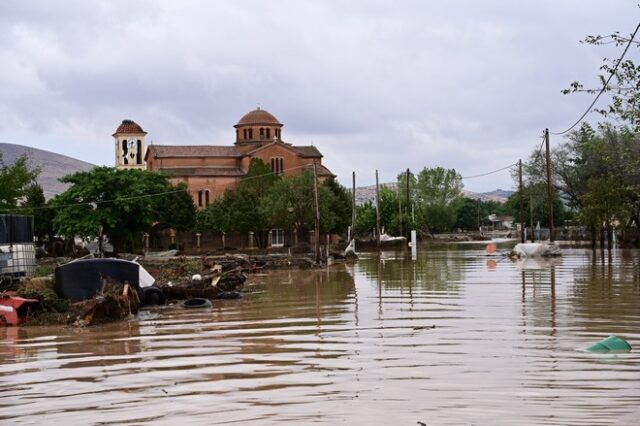 Παλαμάς – Καταγγελία κατοίκου στο NEWS 24/7: “Εστάλη 112, δυόμισι ώρες αφότου είχαν πλημμυρίσει τα πάντα”