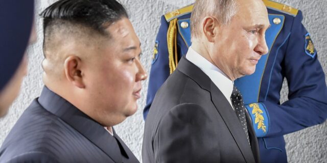 Ρωσία και Βόρεια Κορέα δεν ενδιαφέρονται για τις προειδοποιήσεις των ΗΠΑ