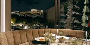 Santa’s Hotels: Η μαγεία των γιορτών ζωντανεύει στα Divani Collection Hotels
